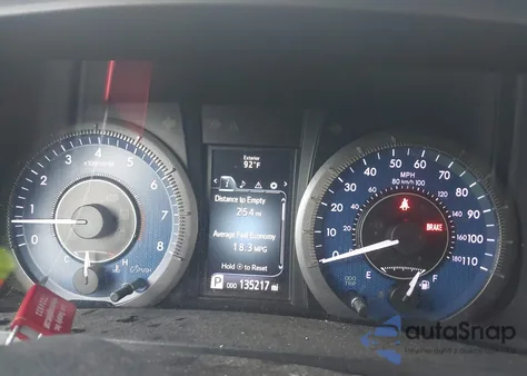 2015 Toyota Sienna Xle 8 Passenger z USA, uszkodzony, nr VIN 5TDYK3DC8FS677001